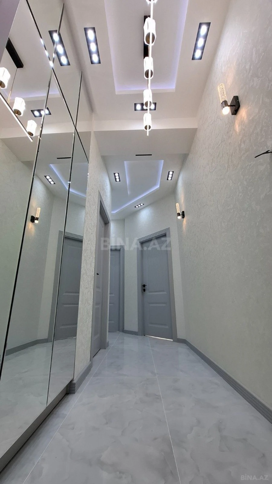 Satılır 2 otaqlı mənzil 55 m²