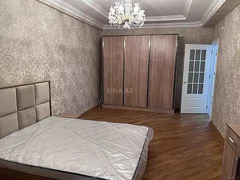 Kirayə verilir 2 otaqlı mənzil 120 m²