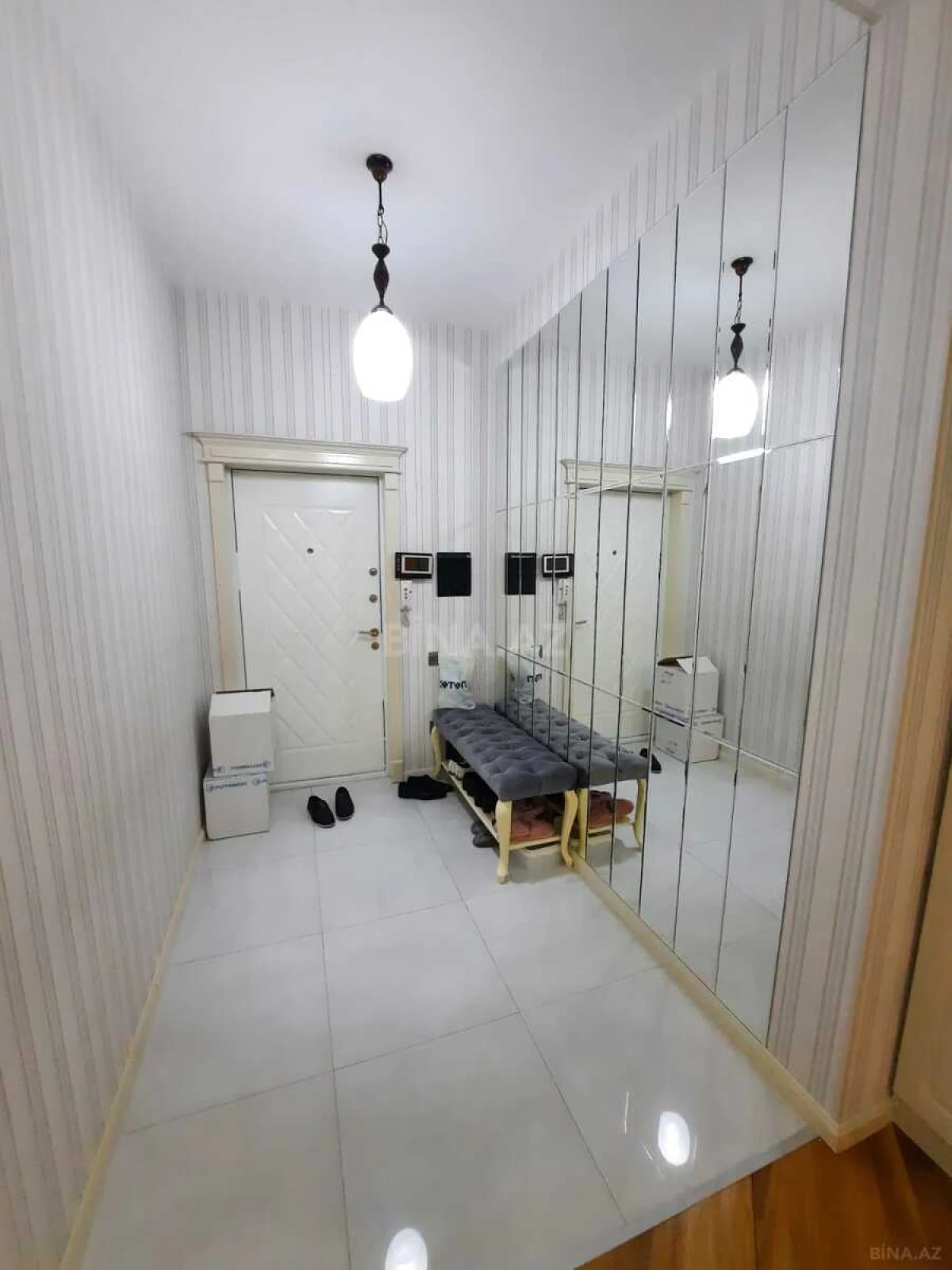 Kirayə verilir 3 otaqlı mənzil 134 m²