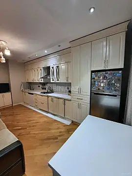 Kirayə verilir 3 otaqlı mənzil 134 m²