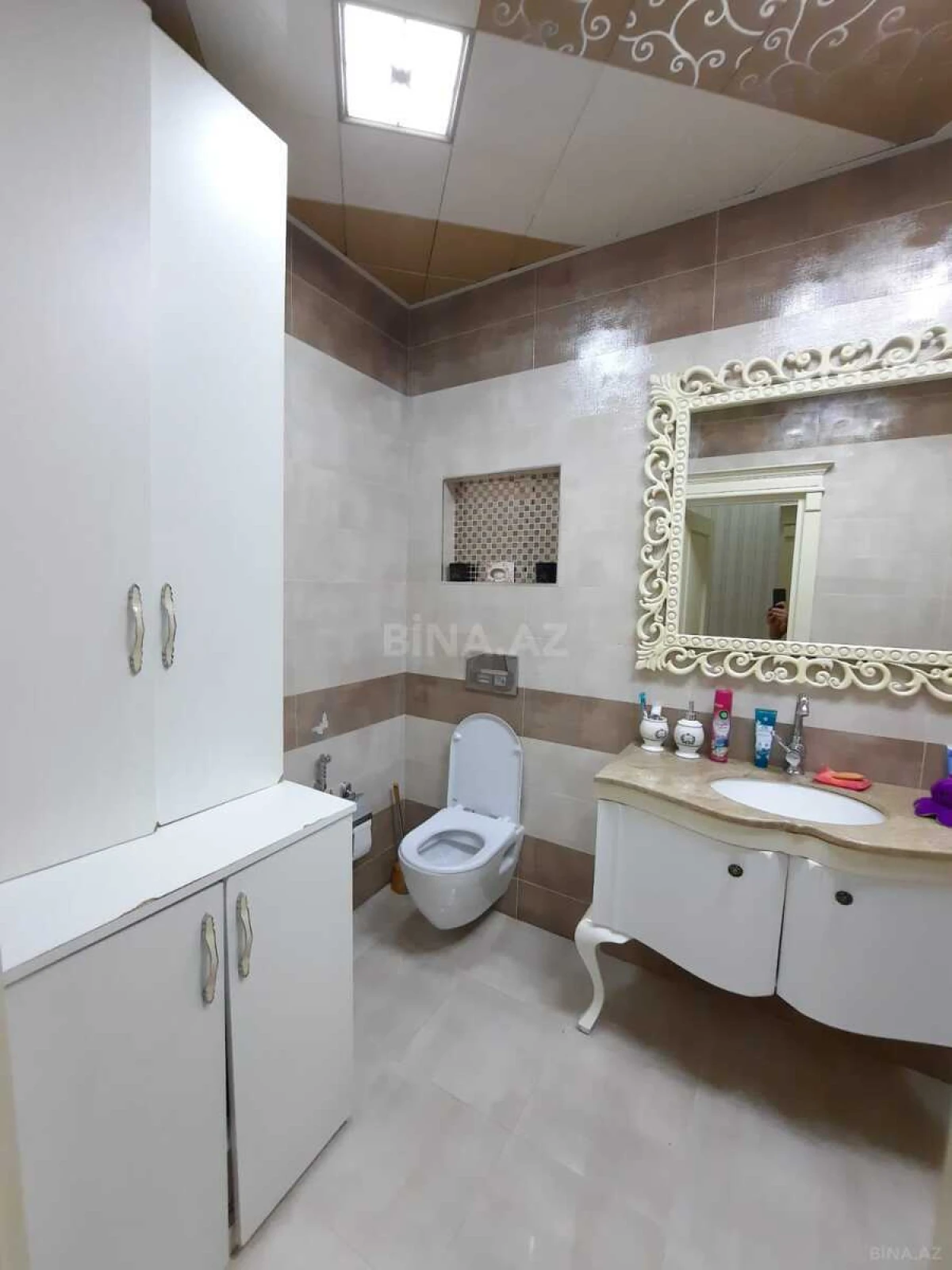 Kirayə verilir 3 otaqlı mənzil 134 m²