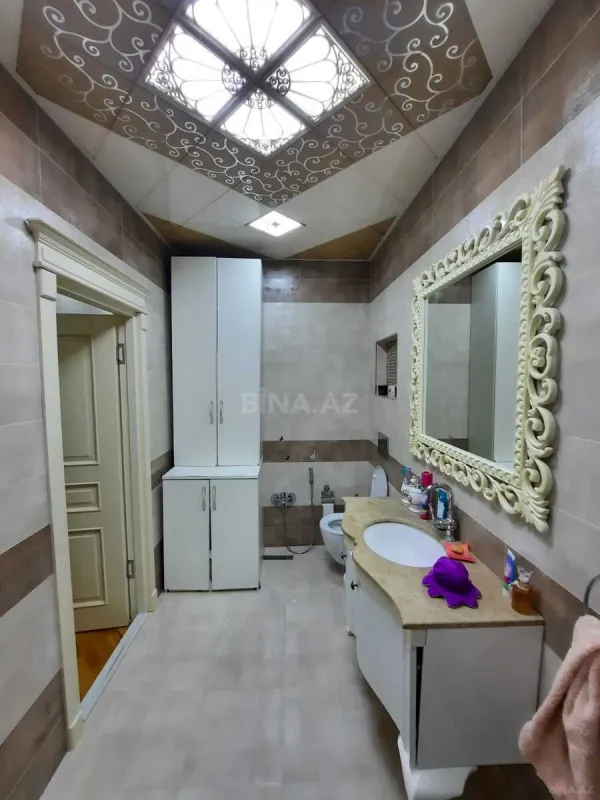Kirayə verilir 3 otaqlı mənzil 134 m²