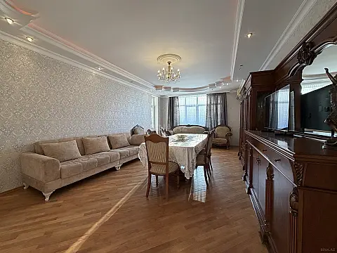 Satılır 3 otaqlı mənzil 140 m² — Bakı, Şəhər mərkəzi 3 otaq 140.00 m²