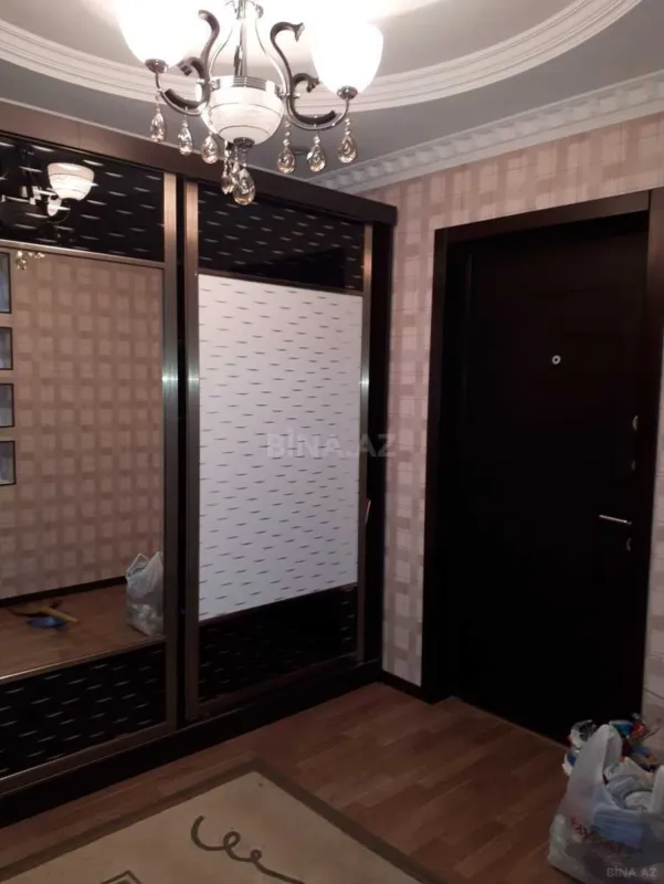 Kirayə verilir 2 otaqlı mənzil 85 m²