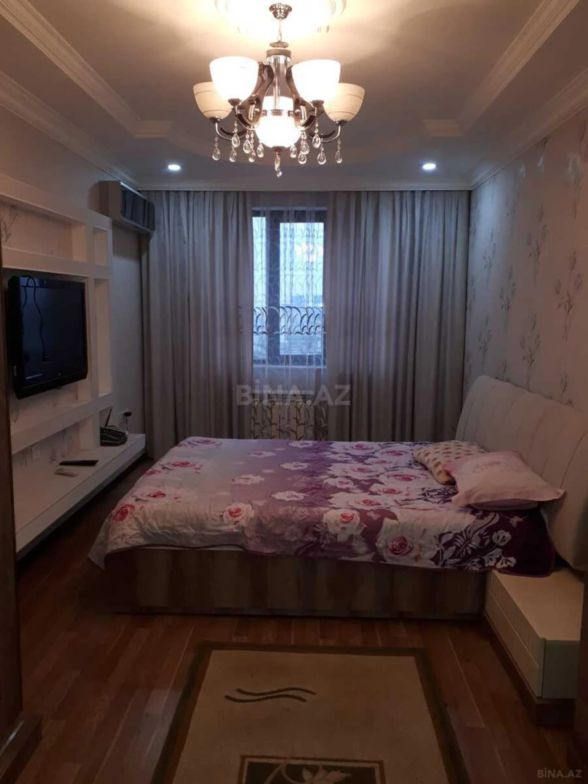Kirayə verilir 2 otaqlı mənzil 85 m²