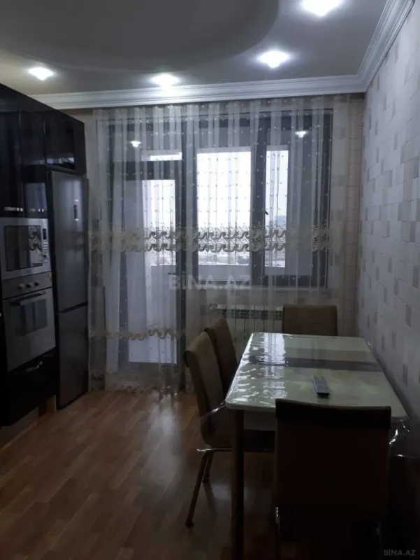Kirayə verilir 2 otaqlı mənzil 85 m²