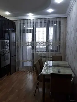 Kirayə verilir 2 otaqlı mənzil 85 m²