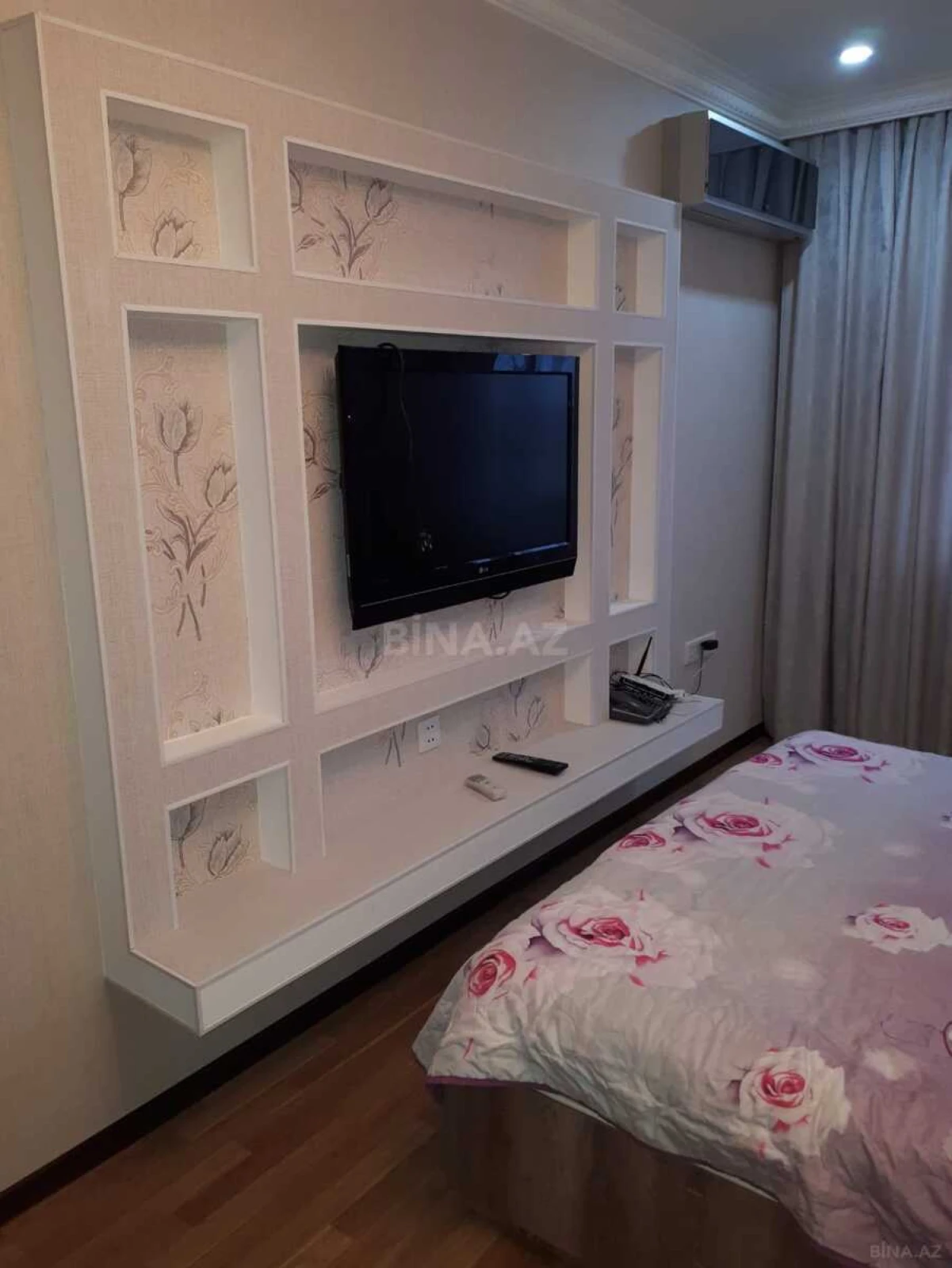 Kirayə verilir 2 otaqlı mənzil 85 m²
