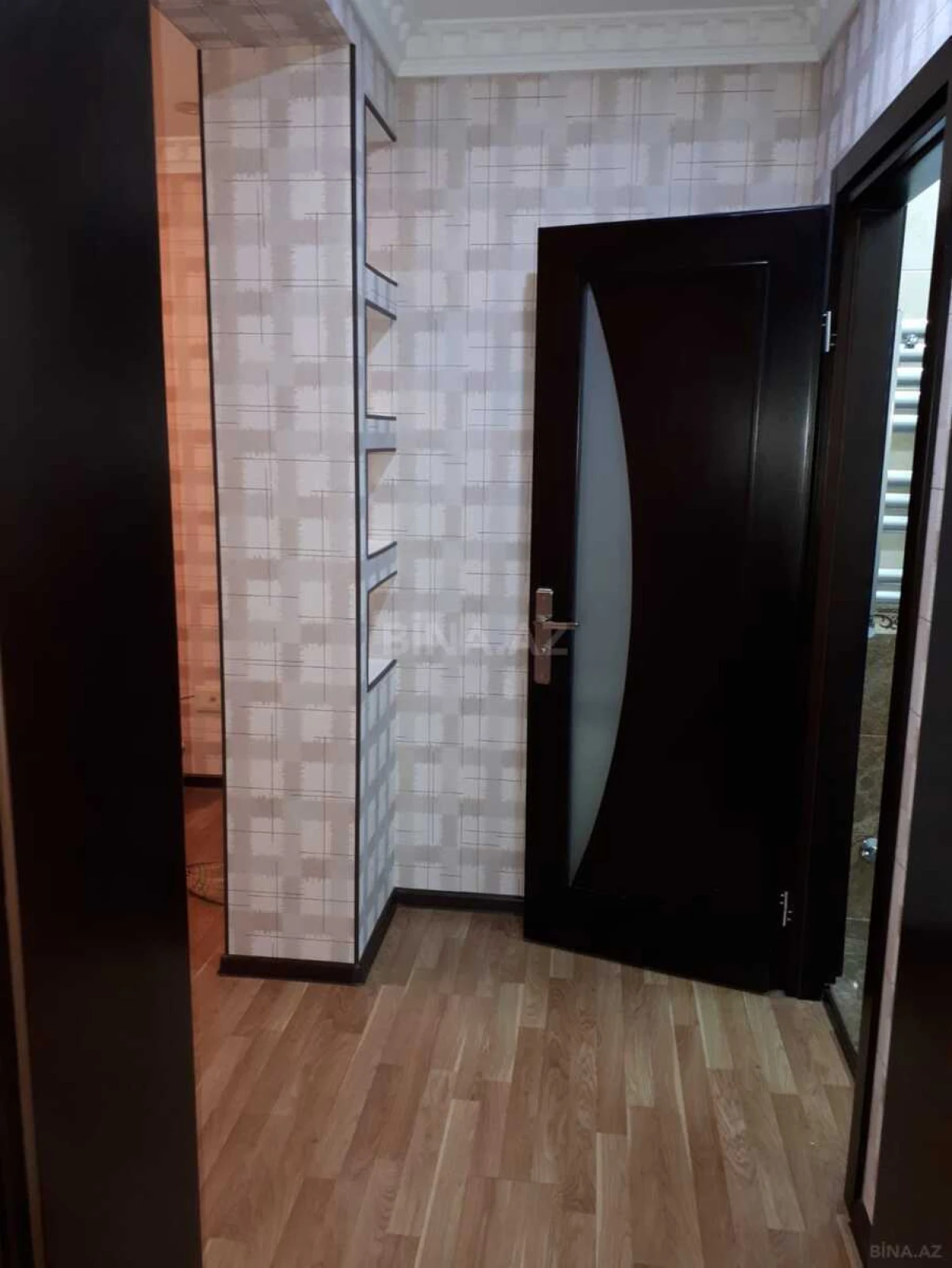 Kirayə verilir 2 otaqlı mənzil 85 m²