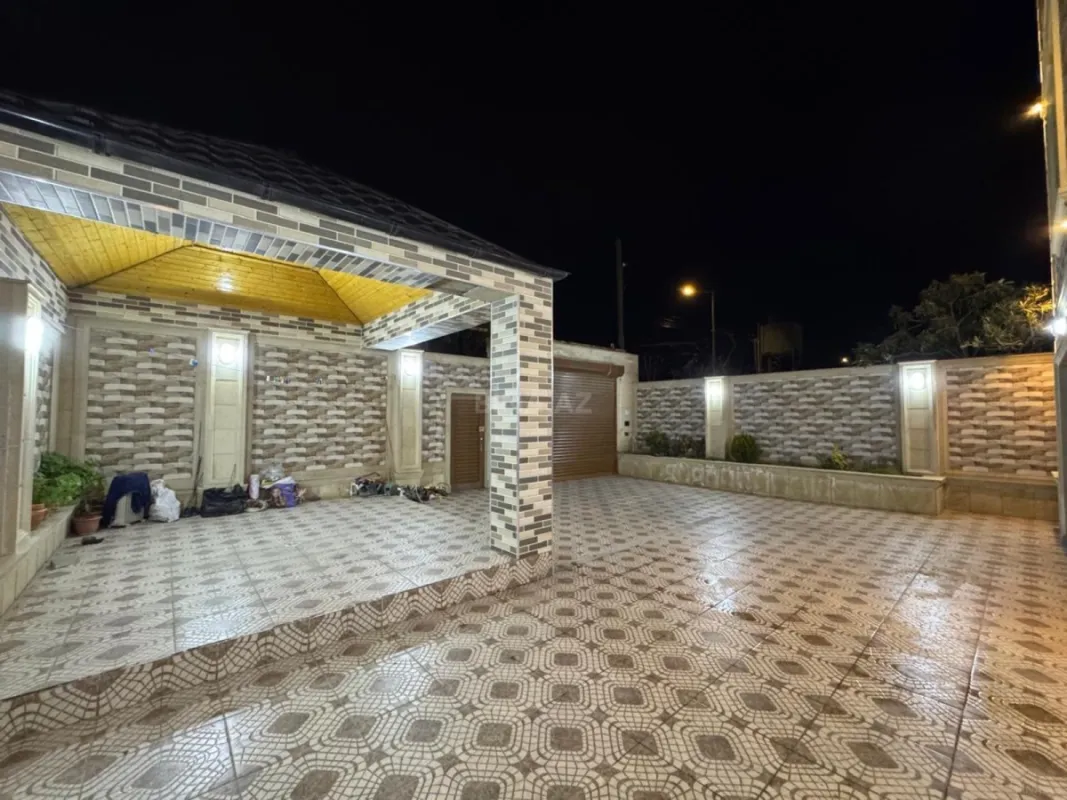 Satılır 7 otaqlı həyət evi 300 m²