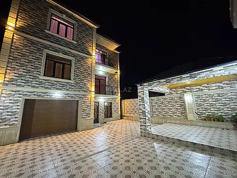 Satılır 7 otaqlı həyət evi 300 m²