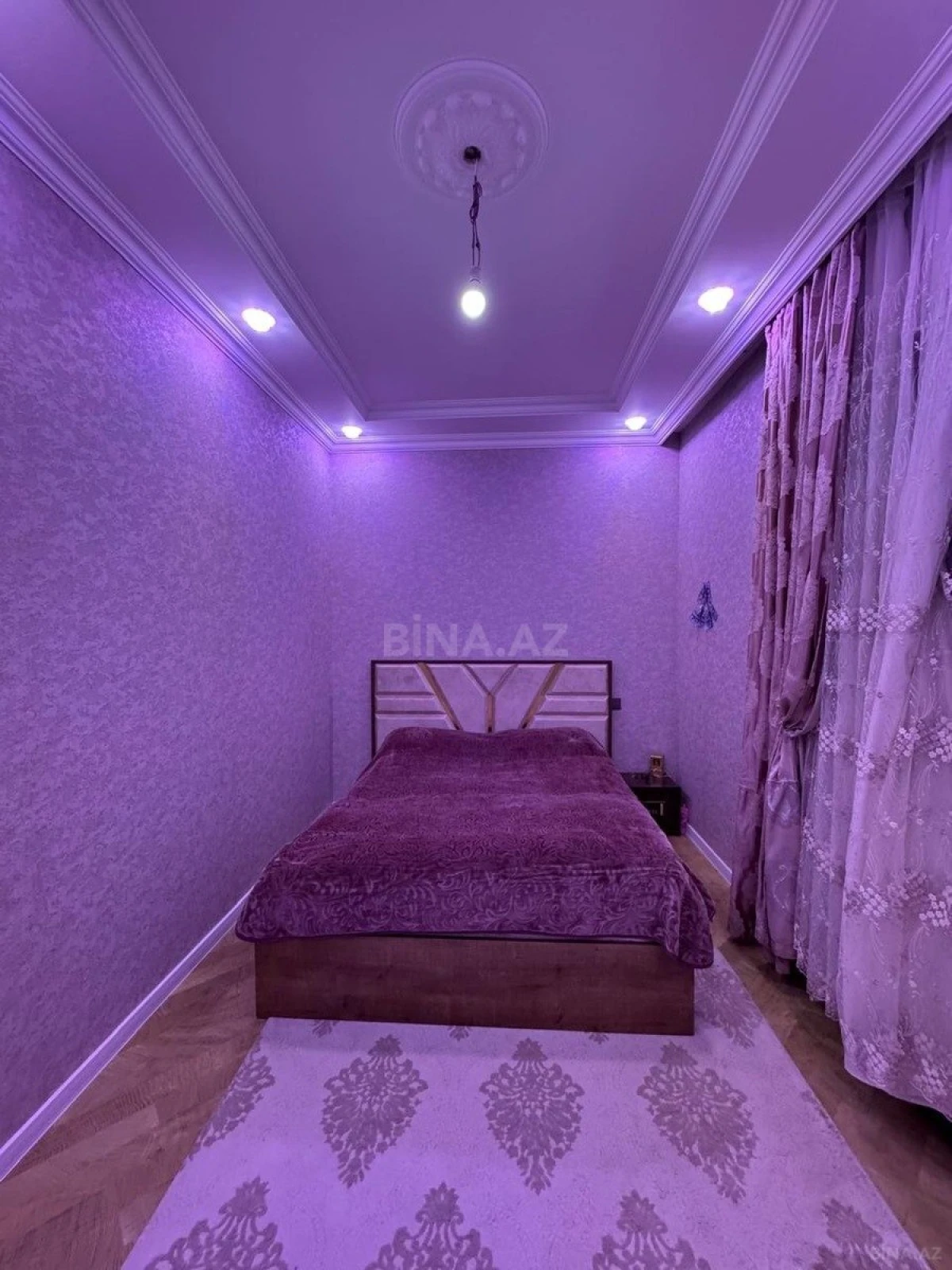 Satılır 7 otaqlı həyət evi 300 m²