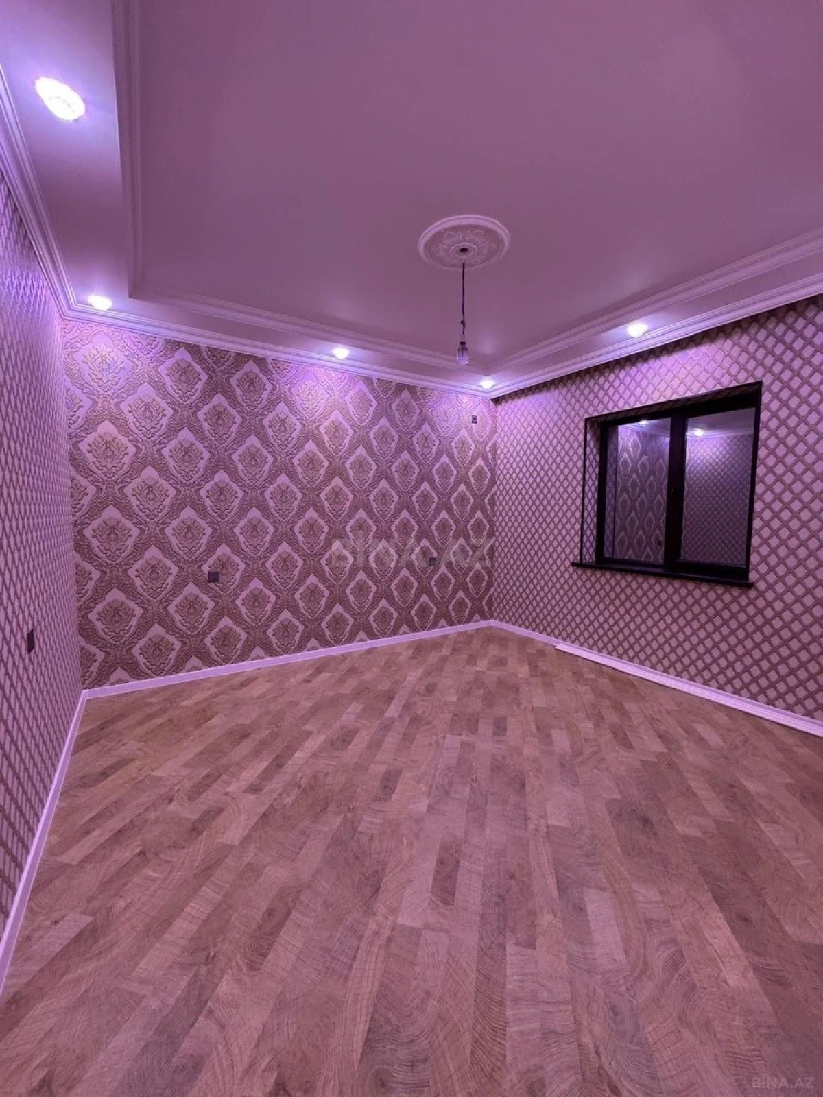 Satılır 7 otaqlı həyət evi 300 m²