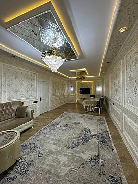 Satılır 7 otaqlı həyət evi 300 m²