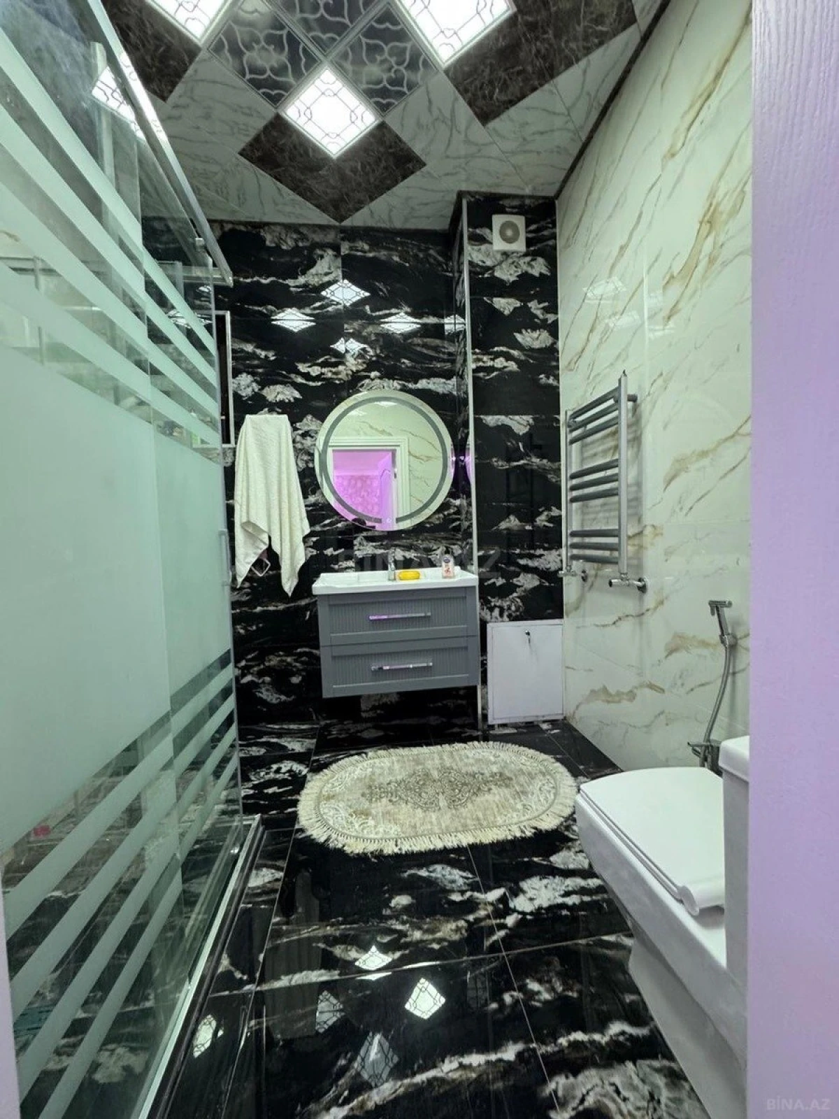 Satılır 7 otaqlı həyət evi 300 m²