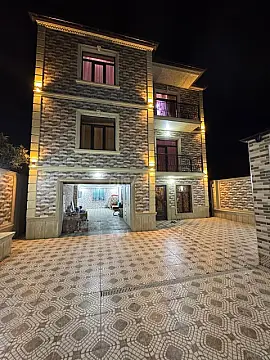 Satılır 7 otaqlı həyət evi 300 m² — Bakı, Bakıxanov 7 otaq 300.00 m²