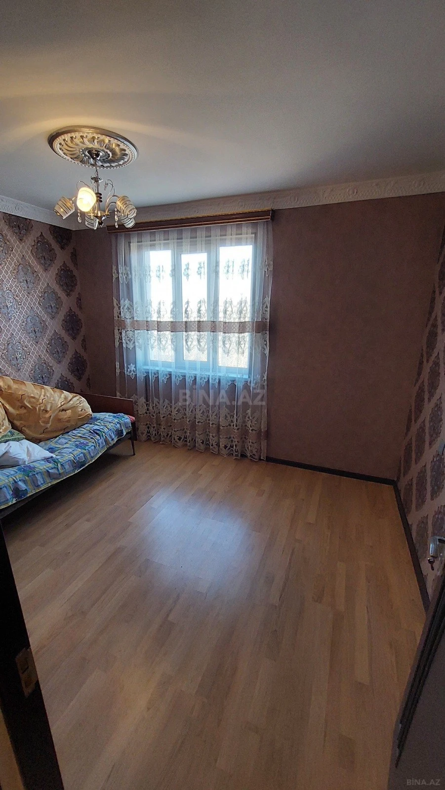 Satılır 2 otaqlı mənzil 52 m²