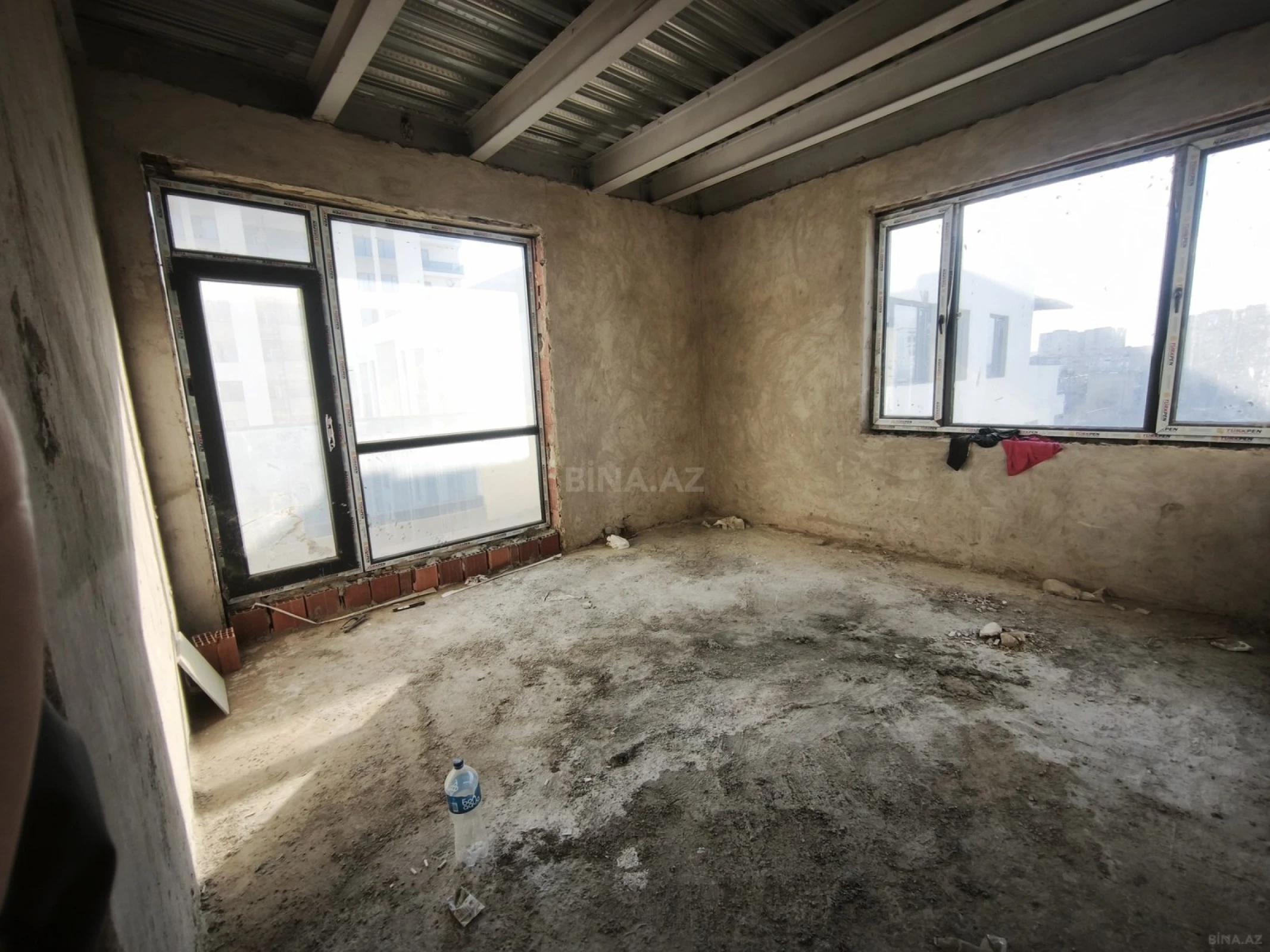 Satılır 2 otaqlı mənzil 71.4 m²