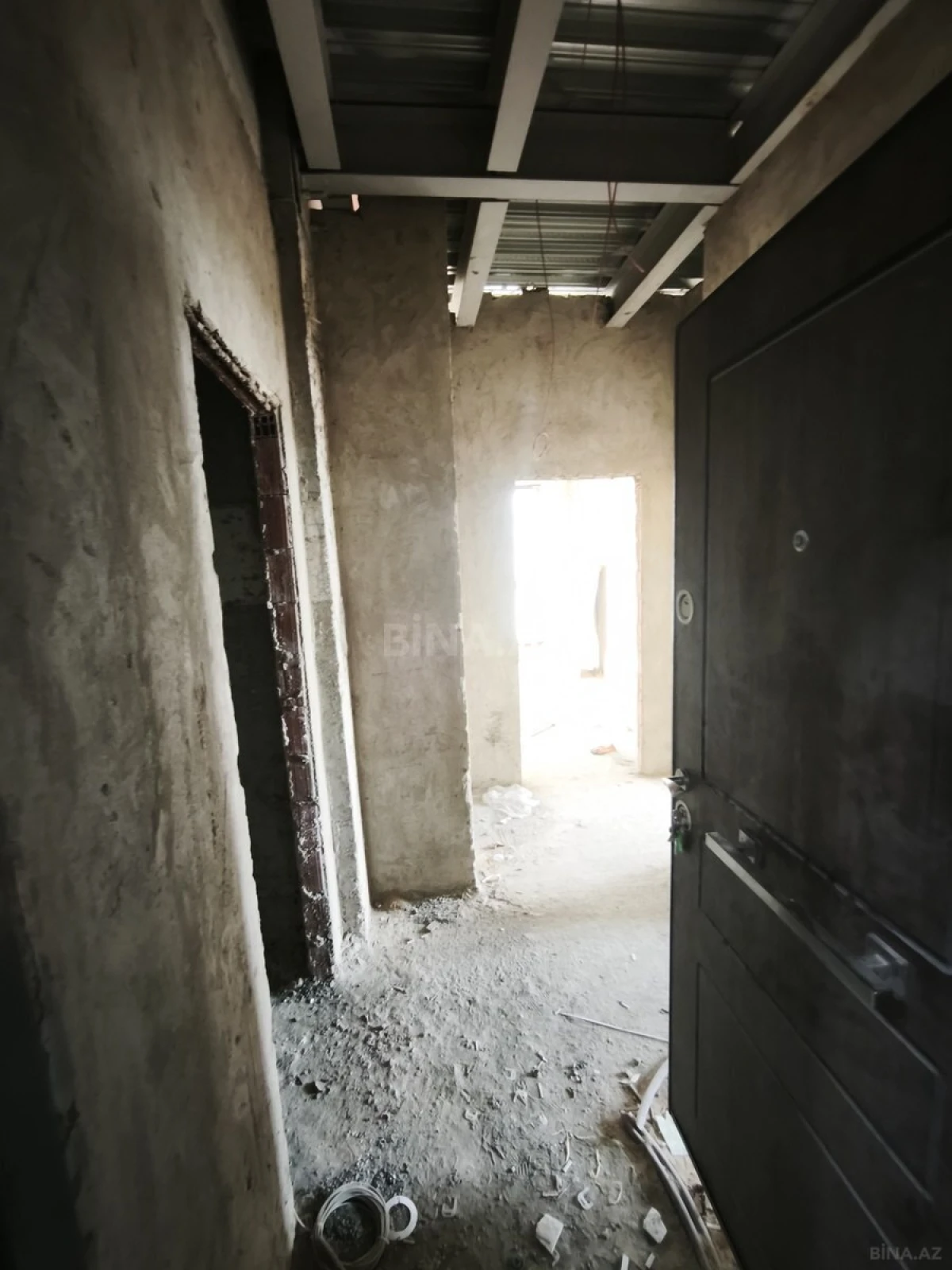 Satılır 2 otaqlı mənzil 71.4 m²