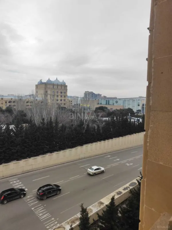 Kirayə verilir 2 otaqlı mənzil 46 m²