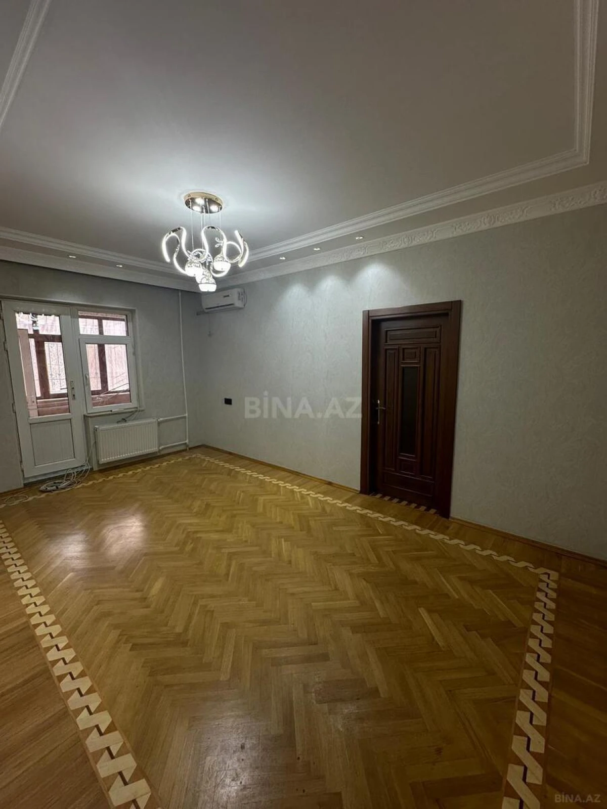 Kirayə verilir 5 otaqlı mənzil 120 m²