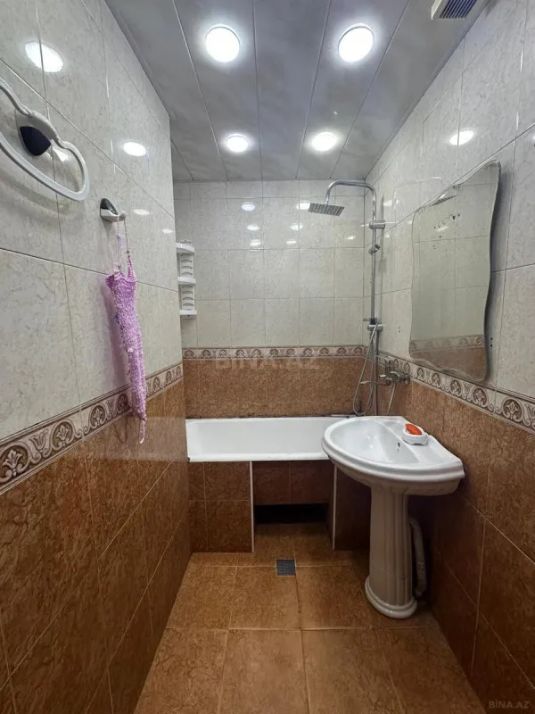 Kirayə verilir 5 otaqlı mənzil 120 m²