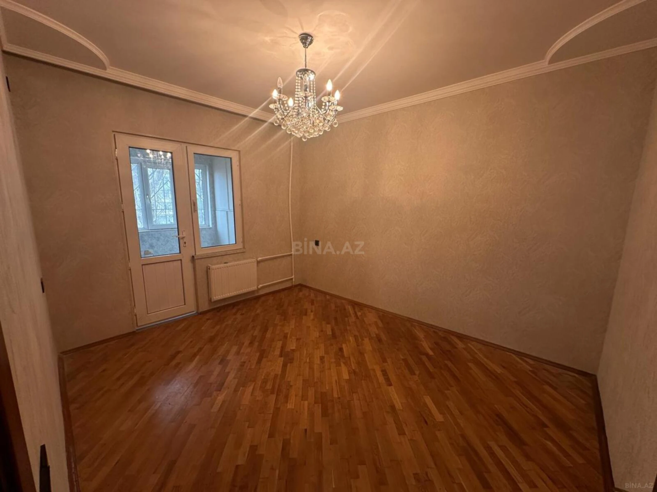Kirayə verilir 5 otaqlı mənzil 120 m²