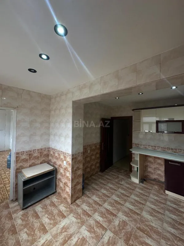 Kirayə verilir 5 otaqlı mənzil 120 m²