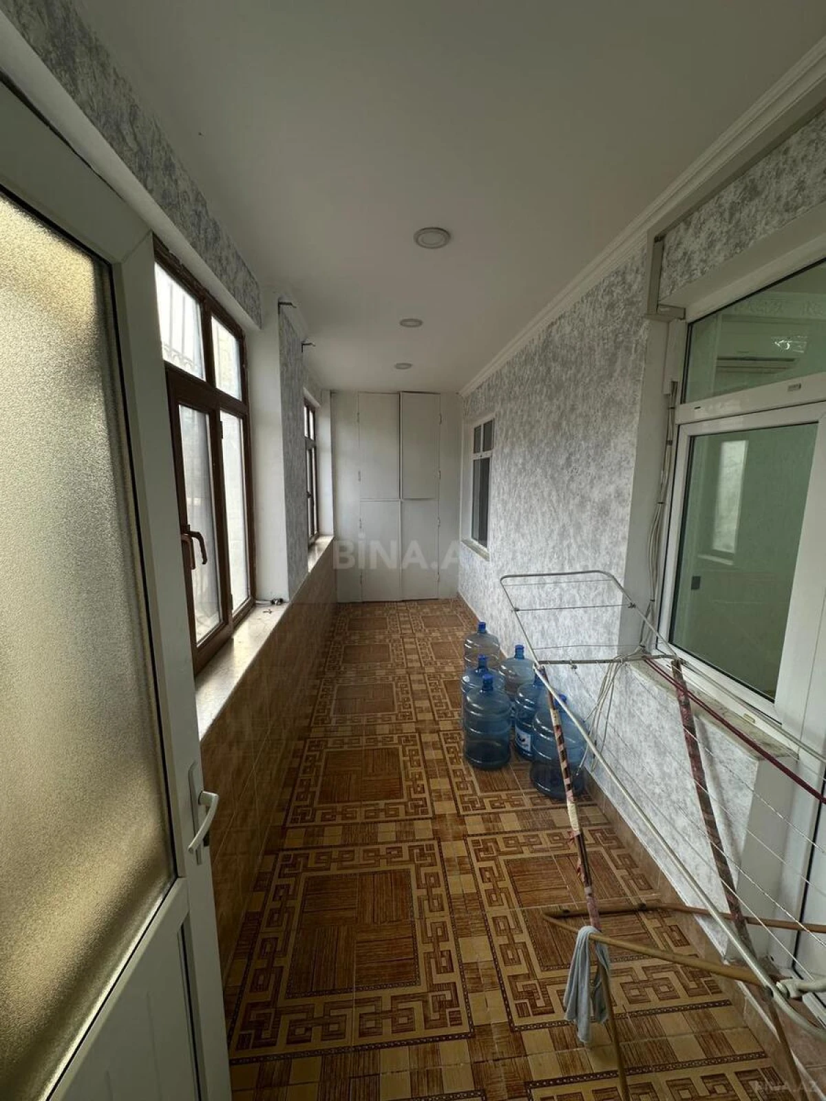 Kirayə verilir 5 otaqlı mənzil 120 m²