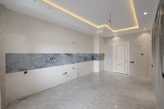 Satılır 2 otaqlı mənzil 73 m²