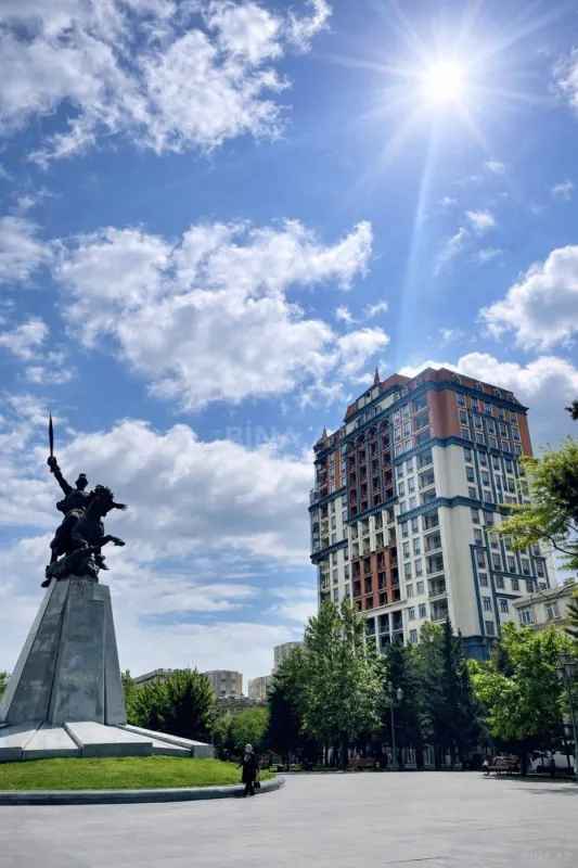 Satılır 2 otaqlı mənzil 73 m²