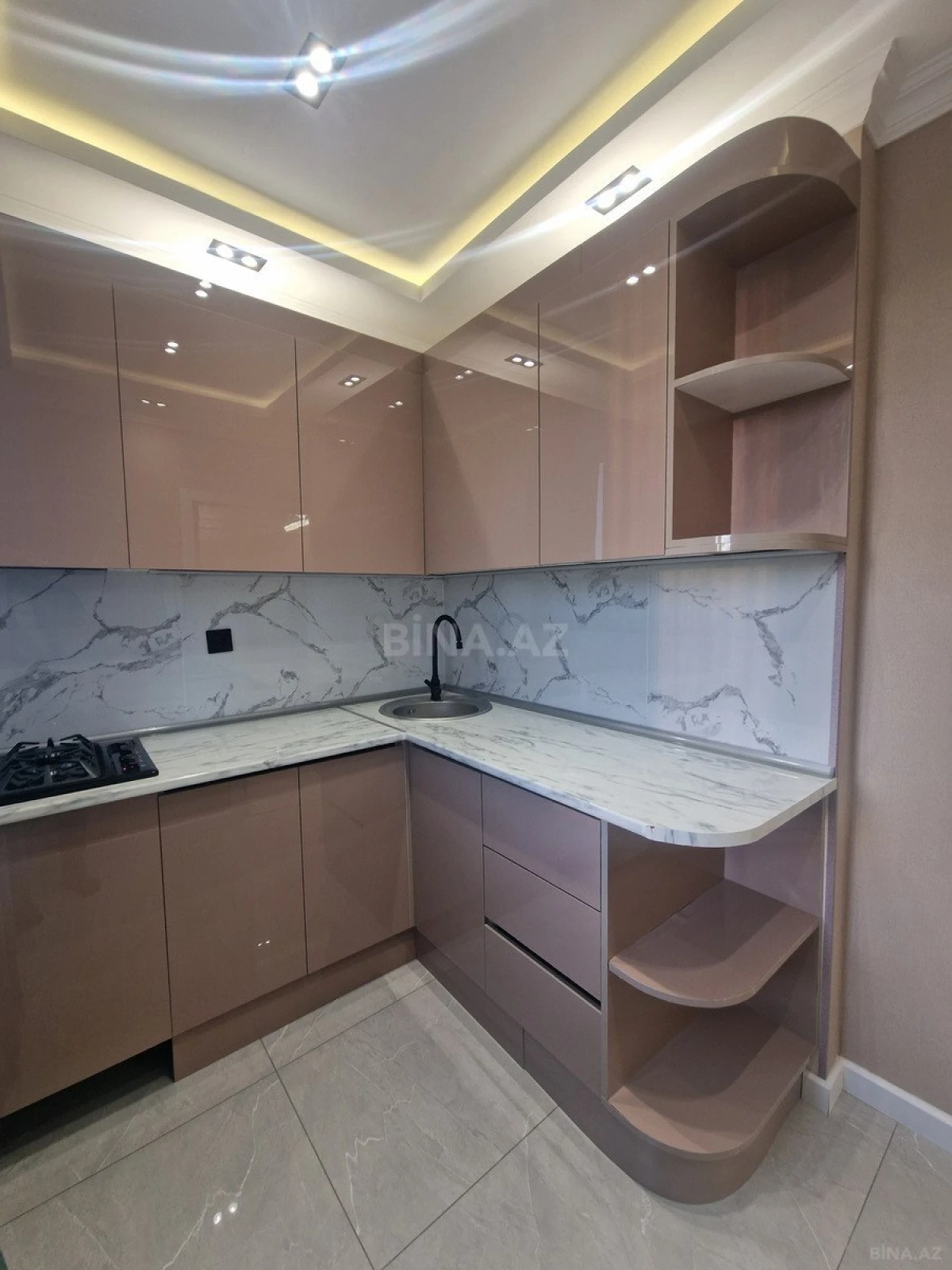 Satılır 2 otaqlı mənzil 48 m²
