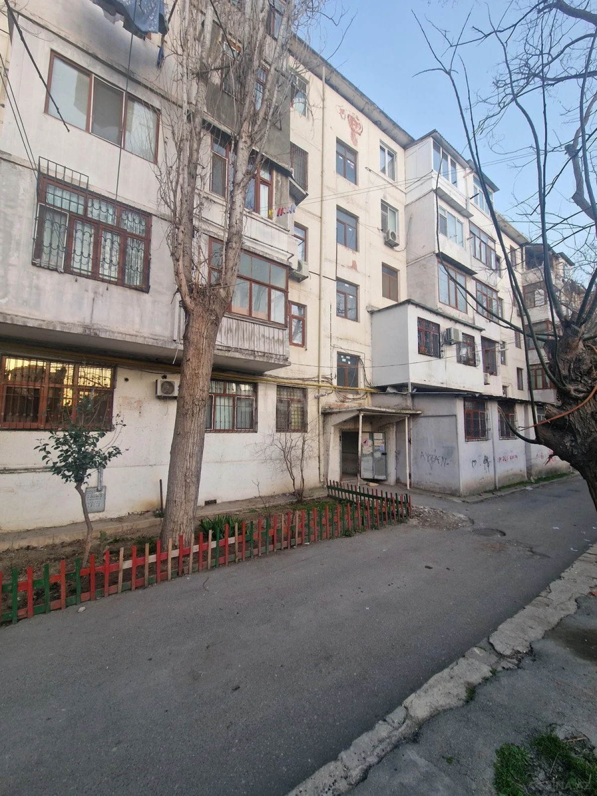 Satılır 2 otaqlı mənzil 48 m²