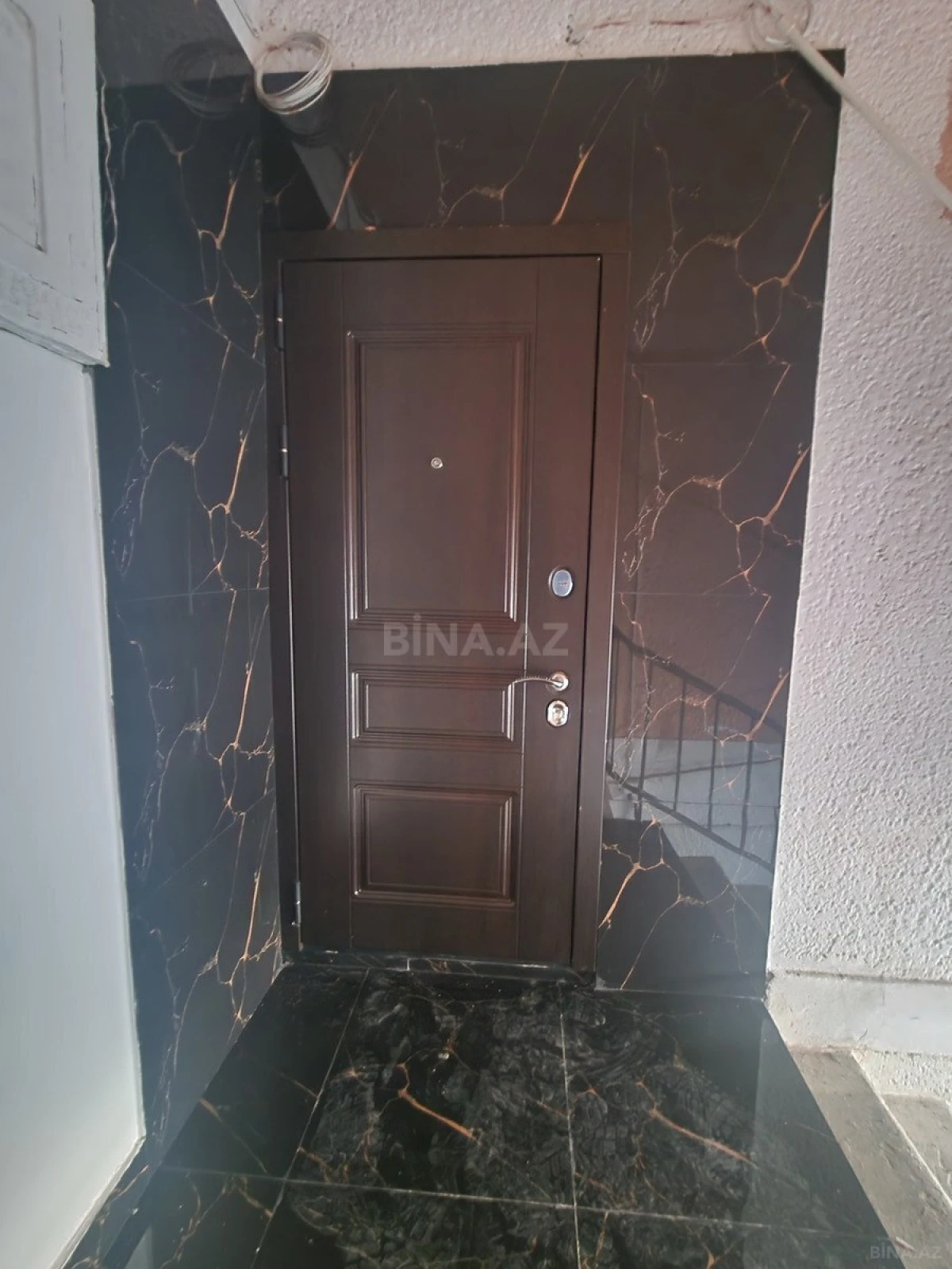 Satılır 2 otaqlı mənzil 48 m²