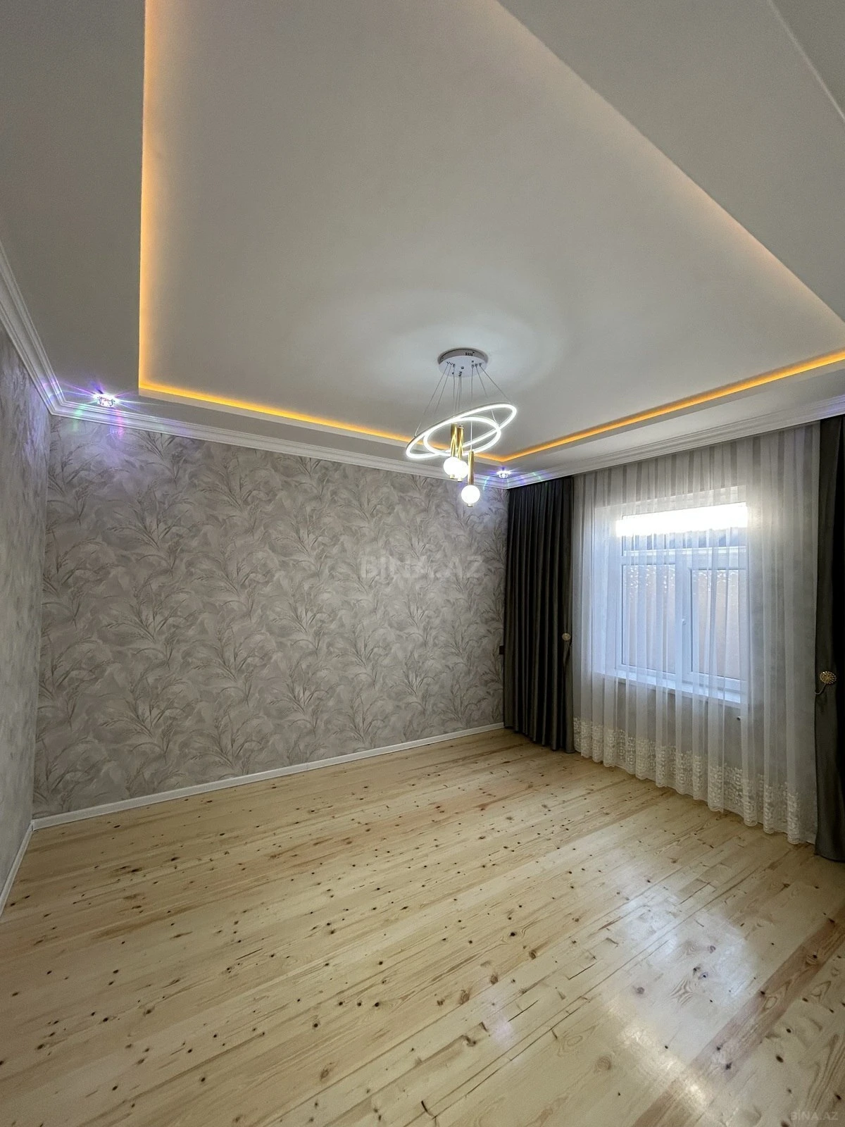 Satılır 3 otaqlı həyət evi 100 m²
