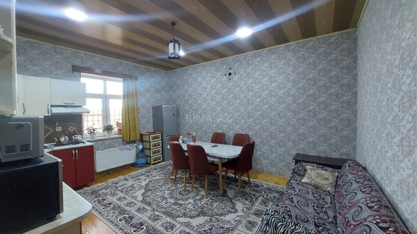 Satılır 4 otaqlı həyət evi 150 m²