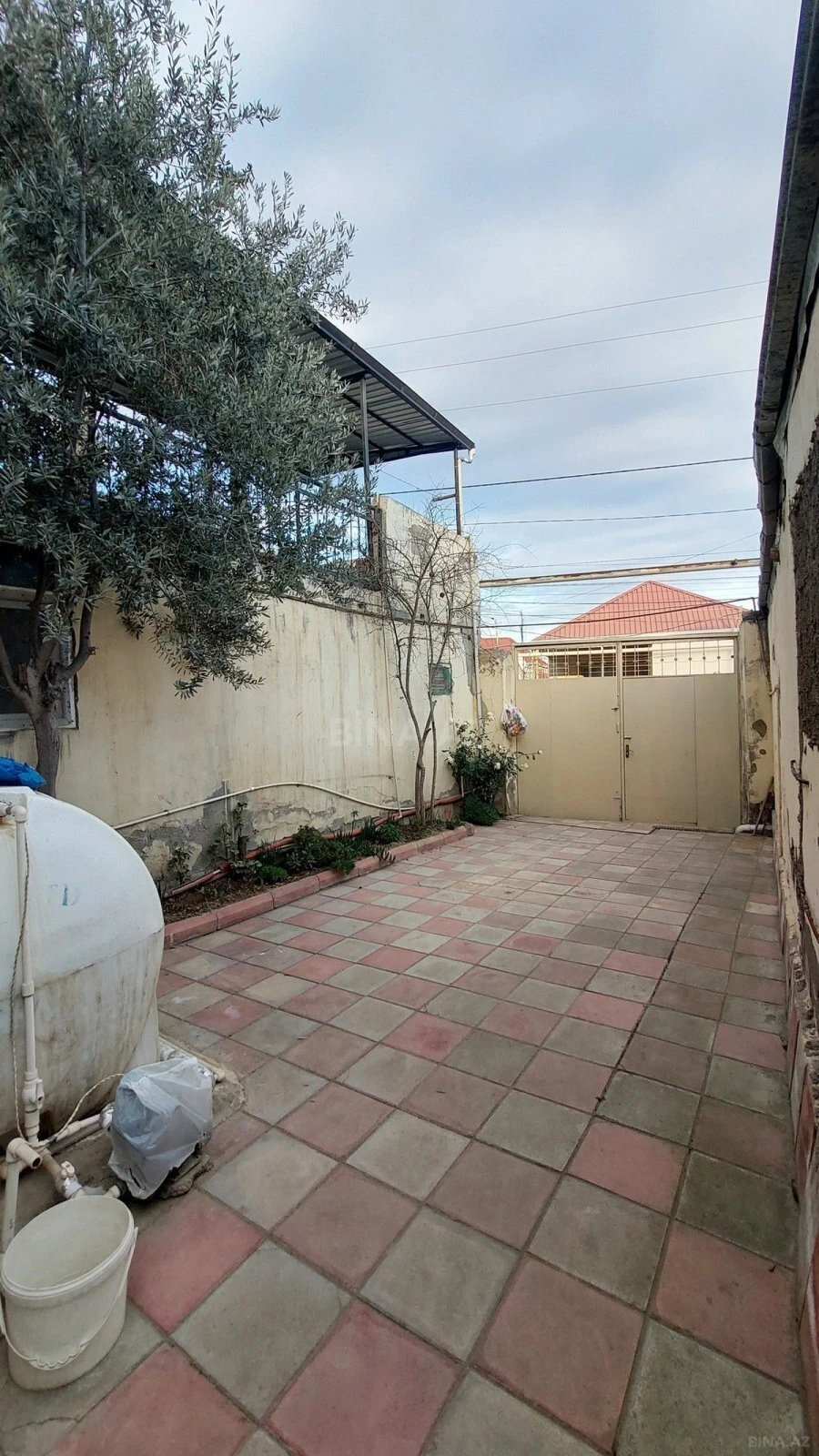 Satılır 4 otaqlı həyət evi 150 m²