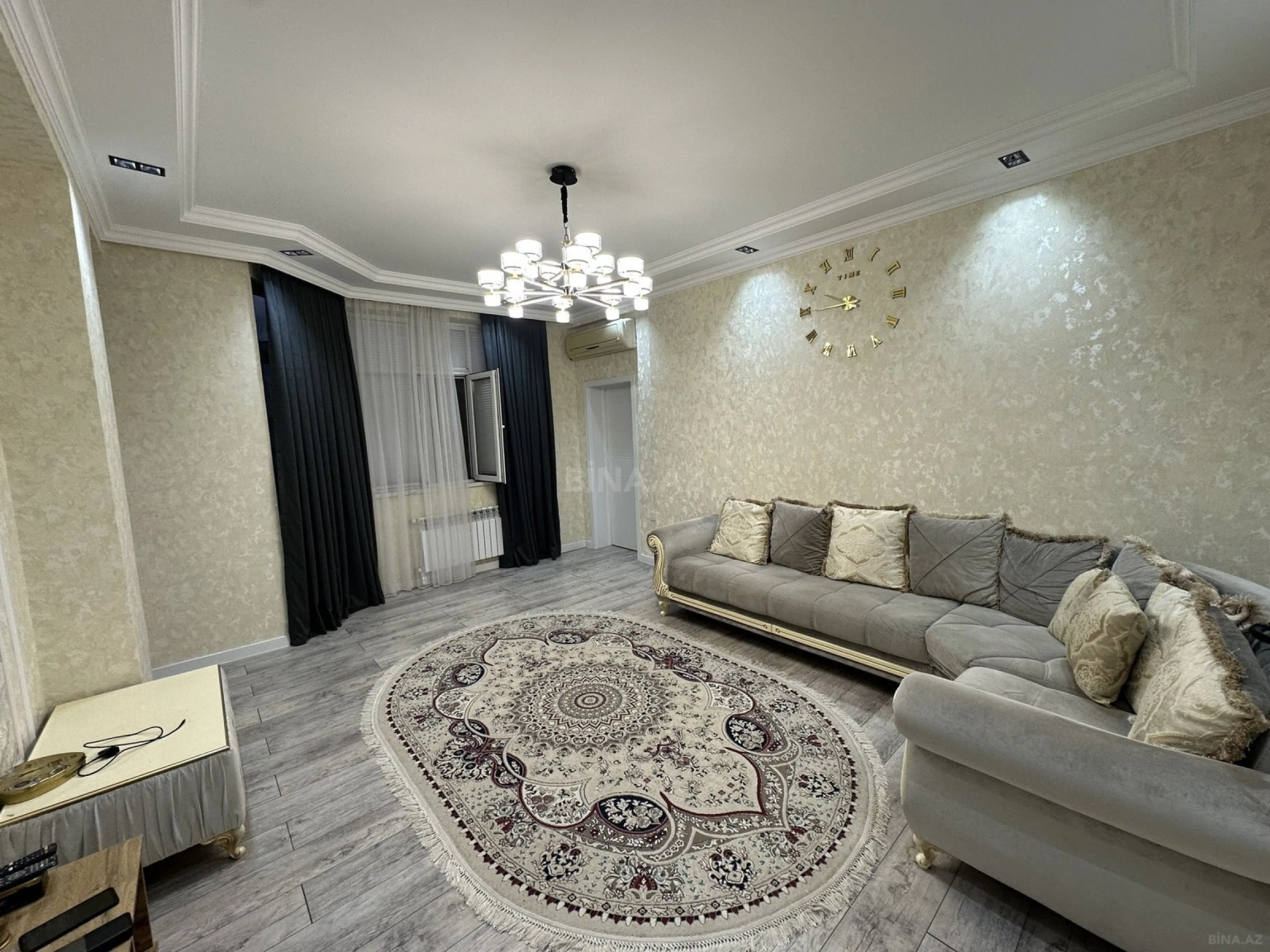 Satılır 3 otaqlı mənzil 92 m²