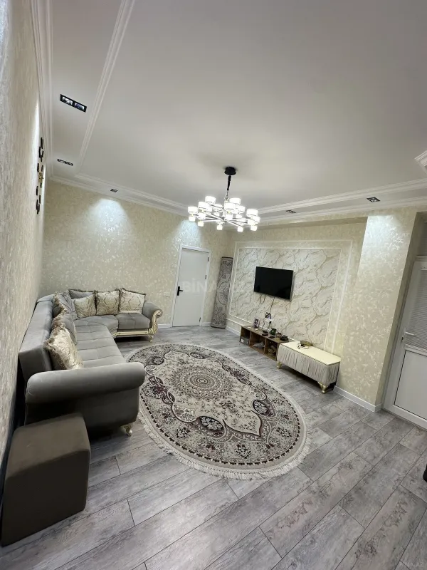 Satılır 3 otaqlı mənzil 92 m²