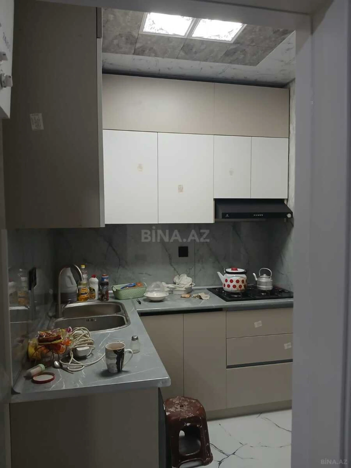 Kirayə verilir 2 otaqlı mənzil 60 m²