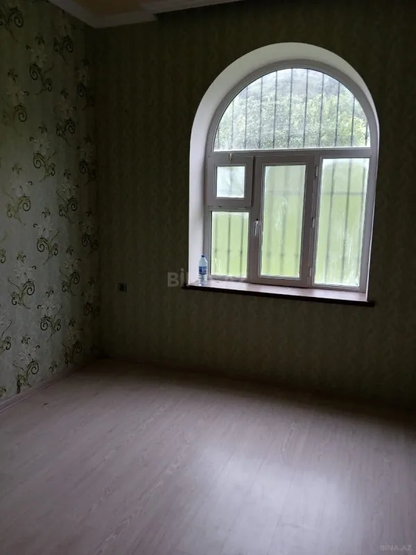 Satılır 4 otaqlı həyət evi 275 m²