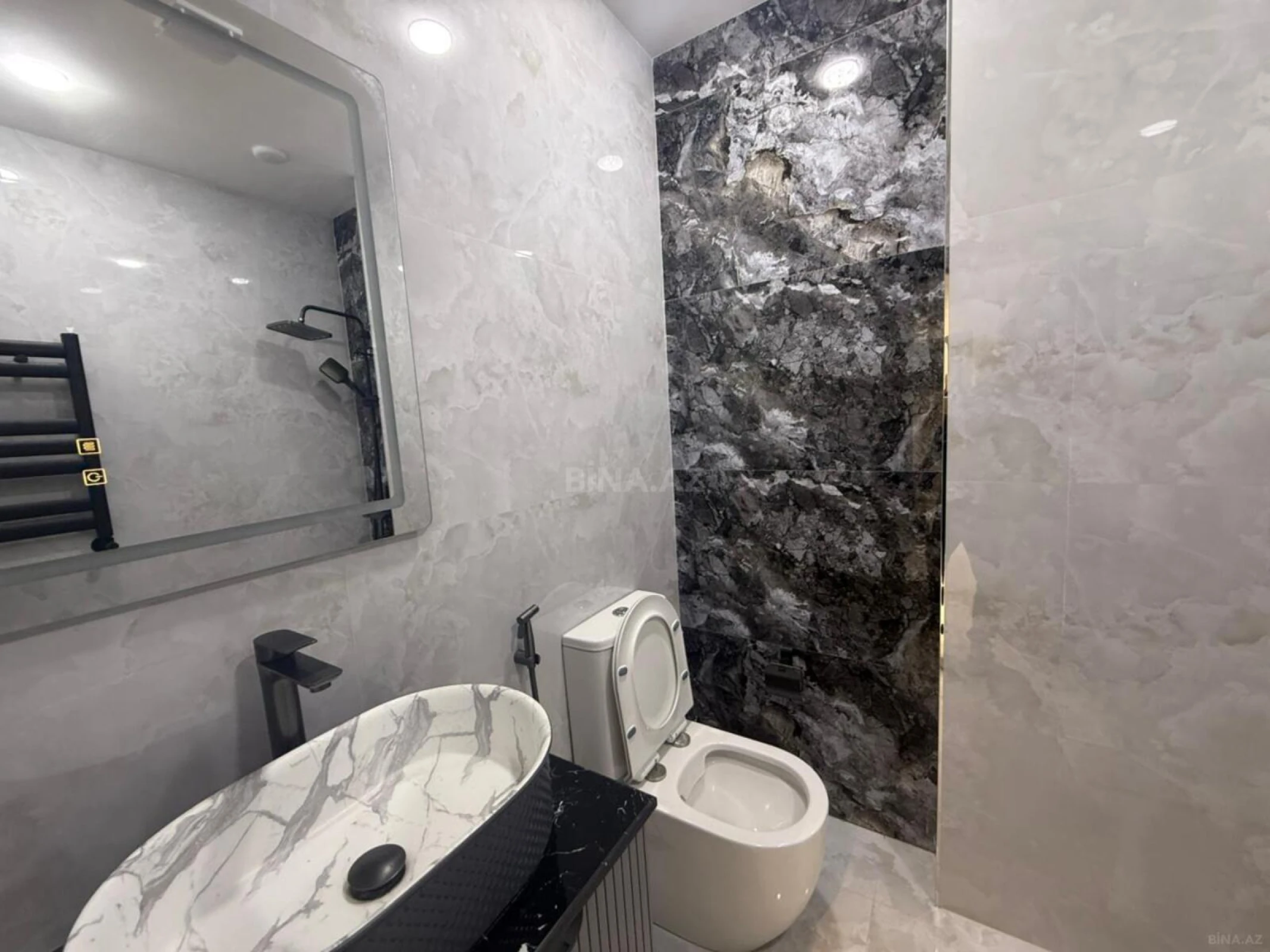 Satılır 2 otaqlı mənzil 46.5 m²