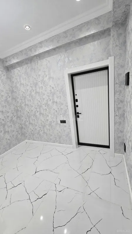 Satılır 2 otaqlı mənzil 79 m²