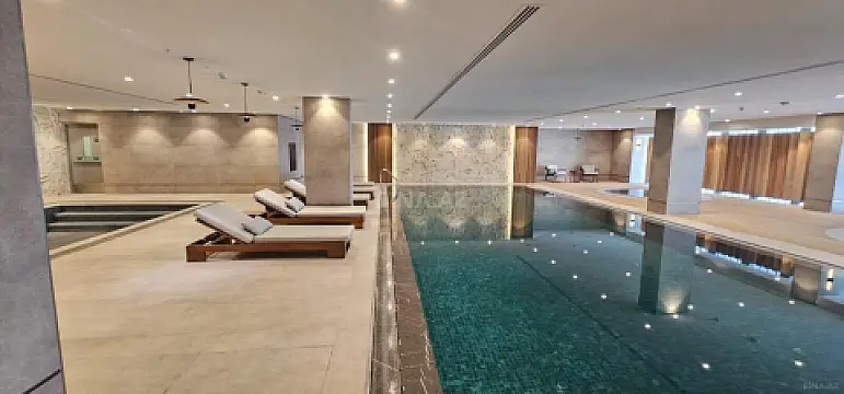 Satılır 2 otaqlı mənzil 98 m²