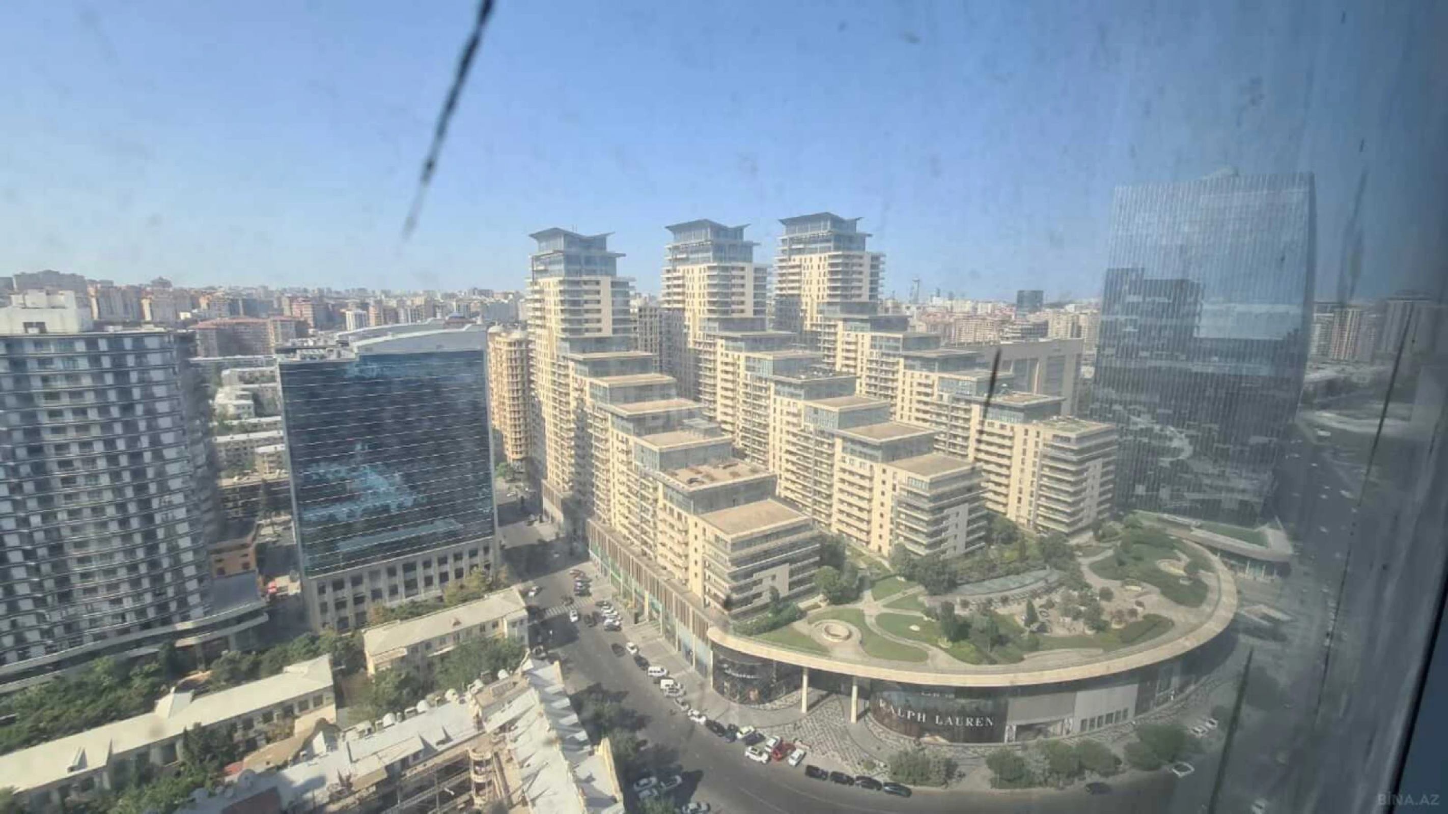 Satılır 2 otaqlı mənzil 98 m²