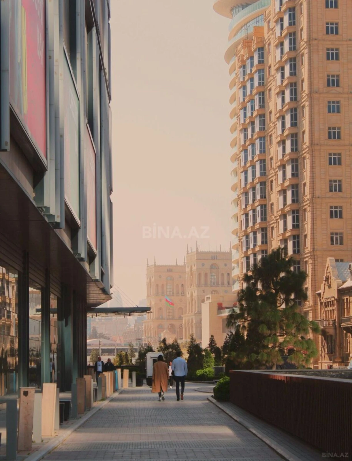 Satılır 2 otaqlı mənzil 98 m²