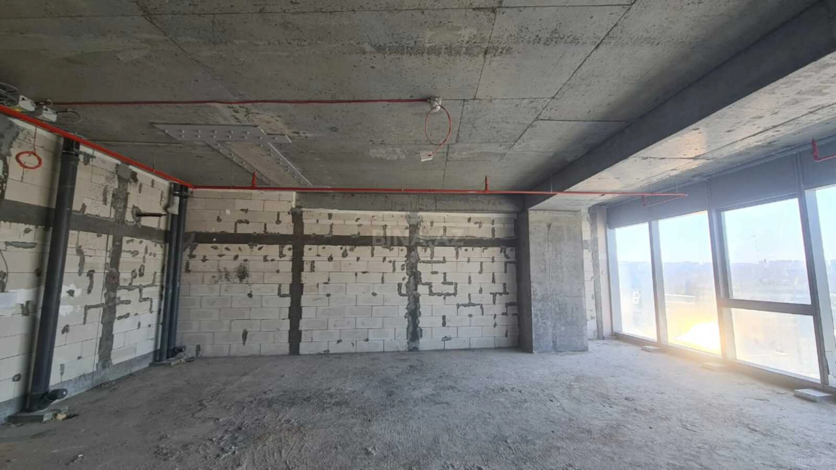 Satılır 2 otaqlı mənzil 98 m²
