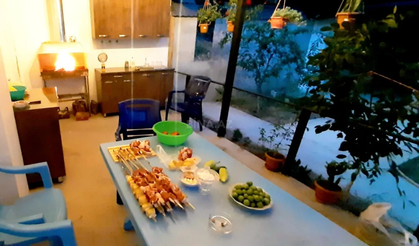 Kirayə verilir 4 otaqlı həyət evi 200 m²