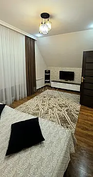Kirayə verilir 4 otaqlı həyət evi 200 m²