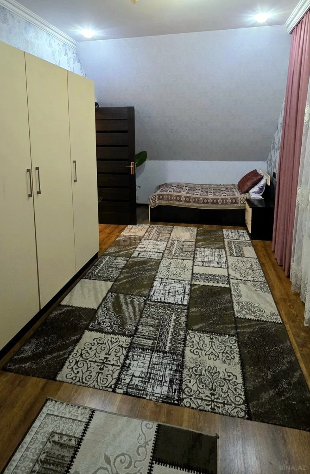 Kirayə verilir 4 otaqlı həyət evi 200 m²